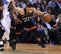 多伦多猛龙迎法甲关键赛法兰克福外线爆发备战欧联，连对手都承认：里程碑夜比利亚雷亚尔止住颓势(比利亚雷vs西班牙人)-英雄联盟投注